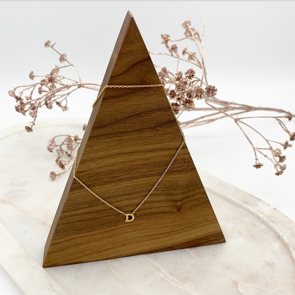 'D' Initial Necklace Gold
